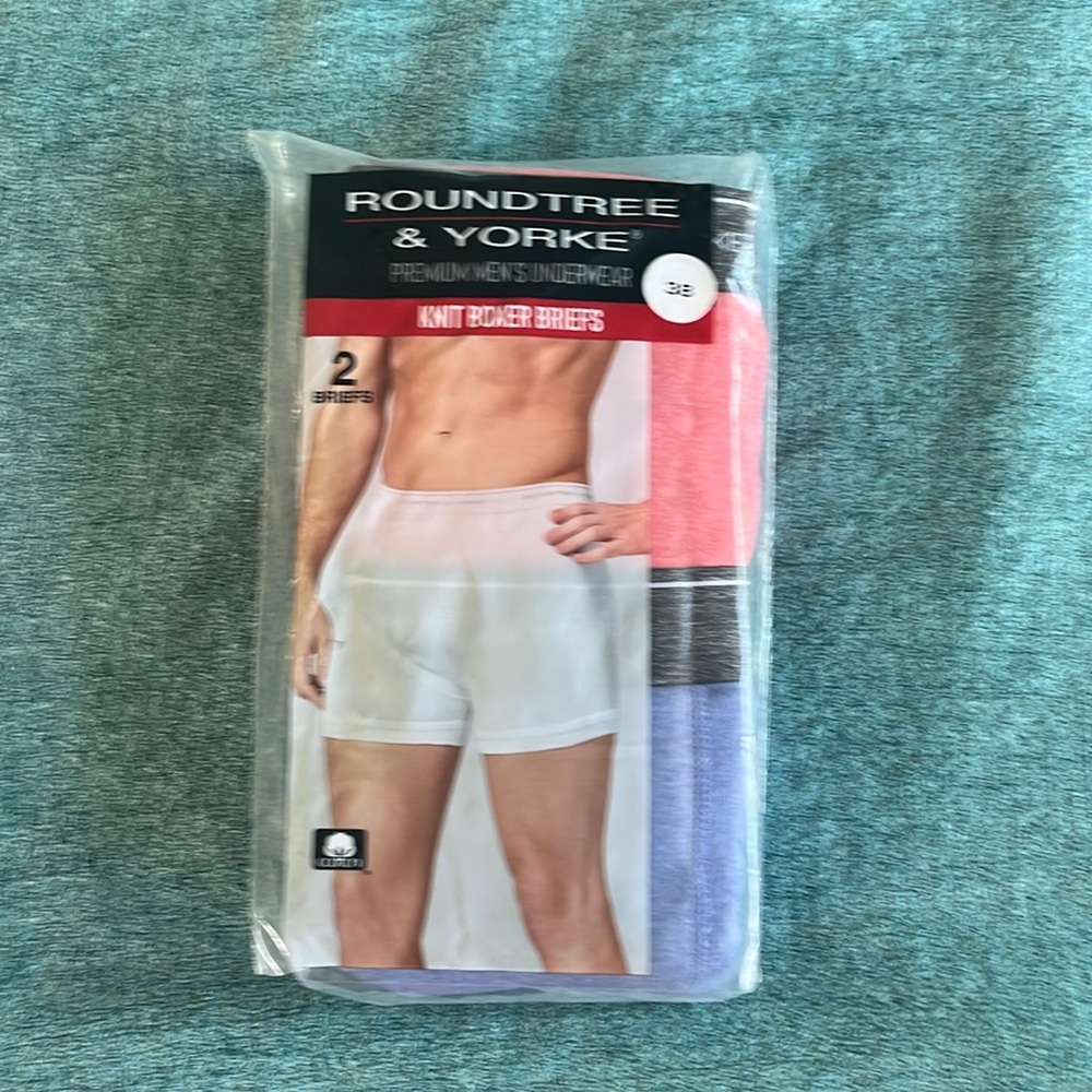 Roundtree & Yorke Knit Boxer Briefs Premium Underwear 2 pair
Sizes:38 New